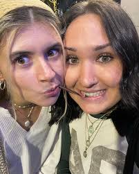 Jazmin Arnold (@babiejazz) • Instagram photos and videos