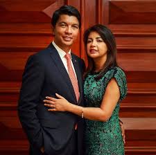 « nous devons rafler toutes les médailles. Andry Rajoelina Photos Facebook