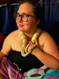 Fun fact: i really do LOVEE snakes Meet my girl Minion 💛✨ (you can catch  her cameo in the "MEDUSA" video linked below)  https://www.youtube.com/watch?v=L3BnJw6y2qc
