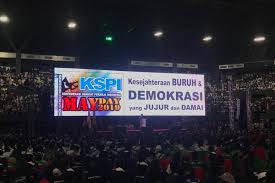 Segenap keluarga besar smp presiden mengucapkan selamat hari buruh internasional 2020. Ucapkan Selamat Hari Buruh Prabowo Sebut Buruh Tulang Punggung Bangsa