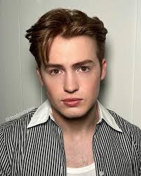 Geri (@kitconnorukfan)