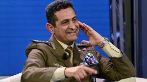 0.7 1 essere umano di sesso maschile, con rif. Vaccini Traguardo Raggiunto Figliuolo Fissa Il Nuovo Obiettivo Virgilionotizie