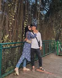 Vira Tandia Di Instagram Foto 1 Difotoin Zilla X Foto 2 Di Fotoin Aa Yang Lewat Bagusan Manaaaa Instagram