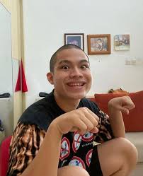  11 Ide Botak Tiktok Foto Lucu Lucu Anak Kucing