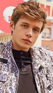 new/old/unseen photos of Nick Robinson doing promotion shoots for  #LoveSimon earlier this year (5)