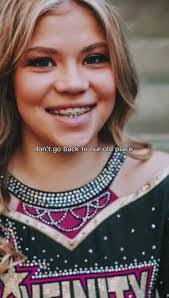 Darian Strong's Instagram, Twitter & Facebook