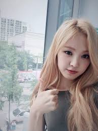 Apink 2011 On Twitter Blonde Asian Blonde Hair Girl Blonde Hair Kpop