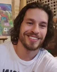 O ator Allan Ralph, de 'O Filho do Homem' e 'Bem-Aventurados', te convida a  descobrir as produções da Cesgranrio, aproveitando o período de quarentena  para prestigiar o audiovisual brasileiro. As ...