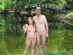 File:Dad with daughter 2.jpg - Wikipedia