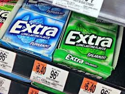 Extra Uses A Sans Serif Font For The Brand Which I Think Is Important Because It S The Brand Of The Gum And It S Already Well Know Gum Flavors Gum Juicy Fruit