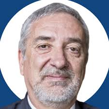 Adatbázis: Halász János