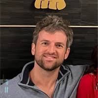 Daniel Arneson's Instagram, Twitter & Facebook