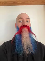 Vona að auglýsing sé í lagi hérna en ég bjó til stand fyrir sköfurnar mínar  og blöðin sem þeim fylgja. Datt svo í hug að fleiri myndu kannski hafa  áhuga. í bakkanum