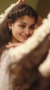 మీకు ఈ తెల్లని చీర కావాలా? 🤍✨, అయితే వెంటనే మీ ఆర్డర్ గ్రాబ్ చేసుకోండి…..  @megha__sarees_ లో అందుబాటులో ఉంది ✨”😍🛍️, “Georgette with thread work &  cut work border ✨, Christmas vibe కి perfect look 🎄💫, ...