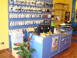 Su paginegialle trovi numero di telefono, indirizzo, attività simili e altre informazioni. Negozi Cellulari Roma Sull Appia L Usato Doc Negozi Di Roma