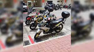 Macao macedonia madagascar malawi malaysia maldives mali malta marshall islands martinique mauritania mauritius mayotte mexico micronesia, federated states of moldova. Doble Plaka Law What Front Motorcycle License Plates In Malaysia Sg Look Like