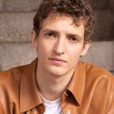 Aliocha Schneider : biographie, news, photos et videos