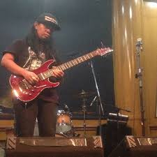 Saya lahir di tanah sunda tepatnya di kota kuningan jawa barat, saya mengenal musik dari sejak kecil, saat masih sekolah dasar. Pupun Dudiyawan On Twitter Thanx Min Rt Schecter Id Here We Go The Last But Not Least Pupun Dudiyawan Fortheloveofguitar Landofguitarist Https T Co Ovbgpf1cbo