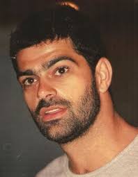 Hoy está de cumpleaños el actor brasileño Eduardo Moscovis 🎂 57 años  MUCHAS FELICIDADES 🎉🎉