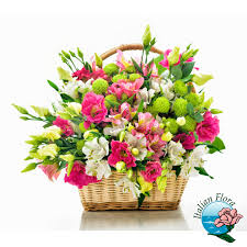 Qualsiasi cosa tu scelga, se vuoi inviare dei fiori online economici a parma e sapere il costo del mazzo di fiori, puoi rivolgerti sempre alla nostra fioreria. Cesto Di Fiori Misti Bianchi E Rosa Per Fare Gli Auguri