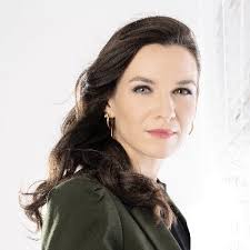 Lucy Owen (@LucyLongOwen)