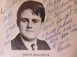 Does anyone know or remember Bruce Vodak? I can't find a photo of him  anywhere. He dies at age 36 in rural Plattsmouth. February 13, 1983 I'm  trying to find any photo
