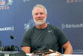 Brett Favre Announces He's Been Diagnosed With Parkinson's Disease | Us  Weekly