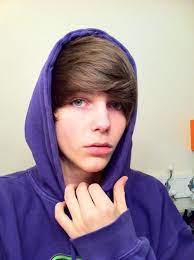 Pin By Samm On Beck Nutter Style Cute Guys Flippy Hair Cute Boys