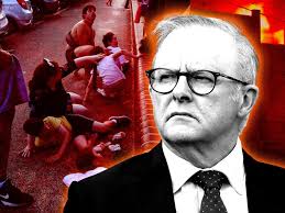 Rowland selling Toorak mansion