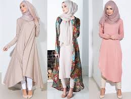 Ibu satu anak ini mengaku sudah lama tak foto berdua bersama aiman. Inspirasi Model Gaun Kondangan Muslim Simple Elegan Dans Media