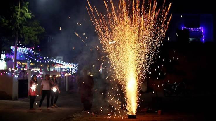 কালীপুজো ও দীপাবলিতে সবুজ বাজিতে ছাড়, পোড়ানোর সময় বেঁধে দিল কলকাতা পুলিশ