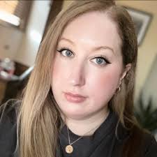 It's Game Time!!!!🎯 Would you rather… 🚨Turn invisible randomly? Or 🚨Glow  in the dark randomly ? * Share & tell us why! #WakeNShake