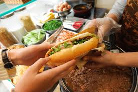 ɓǎjŋ̟ paː te ʂo, hot pastry pie), also known as pâté chaud (french pronunciation: Truy Tim Nhá»¯ng Hang Banh Mi Pate Nong Há»•i Ä'á»ƒ Lam áº¥m Cai Bá»¥ng Trong Nhá»¯ng Ngay Láº¡nh á»Ÿ Ha Ná»™i