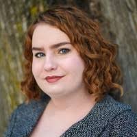 Elizabeth Gause's Instagram, Twitter & Facebook