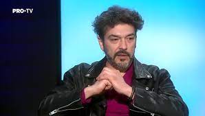 Adrian despot revine în televiziune la „vocea româniei, unde va lupta cu loredana, smiley şi tudor chirilă pentru cele mai bune voci ale sezonului şapte. Adrian Despot DupÄƒ Procesul Colectiv Am Realizat CÄƒ Totul Este Putred In È›ara Asta Stirileprotv Ro