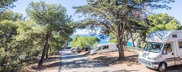 Piscina comunitaria y playa privada! Campingstellplatze Spanien Campingstellplatze An Der Costa Brava