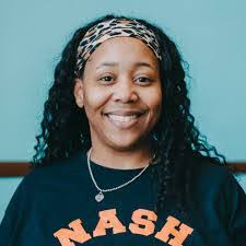 Kyla Linton's Instagram, Twitter & Facebook