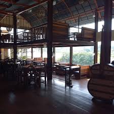 Ketua tim vaksinasi rsud kota bandung dr henny indriani mengatakan, peserta vaksinasi untuk warga berusia 18 tahun ke atas ini harus mendaftar dulu pada google form yang disediakan pihaknya. Salsabila Cafe Resto Restoran