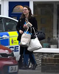At the old bailey, serving met officer couzens accepted responsibility for everard's killing but was not asked for. Sarah Everard Murder Wayne Couzens Wife Seen For First Time Since His Arrest Daily Mail Online
