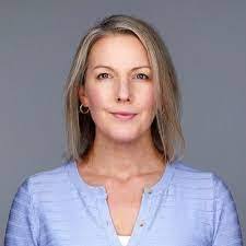 Kara Groh's Instagram, Twitter & Facebook