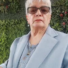 Frida Sofía demanda a su abuelo, vicios de Alejandra Guzmán y Angélica  María y Vale sobre Enrique #DePrimeraMano👌: bit.ly/ImagenEntretenimientoYT