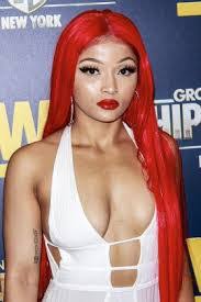 Angie Pearson's Instagram, Twitter & Facebook