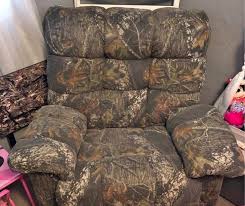 Massage gaming recliner chair with footrest racing style, single ergonomic lounge sofa modern pu leather reclining home theater seating for living & gaming room (blue camo) 4.0 out of 5 stars 193 $154.99 $ 154. 8 Best Outdoor Camo Recliners That Are Comfy In 2021 Swankyden Com