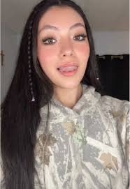 ashley cuevas 🌻 (@ashleeyyy7_)