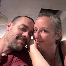 Uk'er looking for a single passenger seat, anyone got one for sale or can  someone recommend a good set of seats to switch out with? Both will be