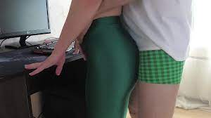 Russian Girl Sasha Bikeyeva - Home video of a girl in green leggings -  XVIDEOS.COM