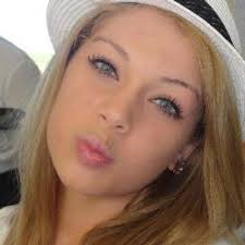 Bárbara Moreira (@BarbMoreira)