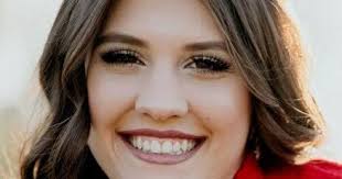 Students receive Farm Credit scholarships to SAU