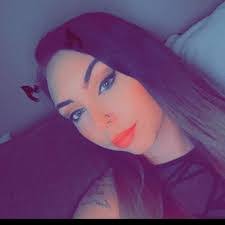 Cassidy Cabrera's Instagram, Twitter & Facebook