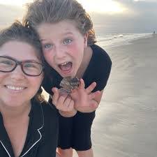 Jamie Bascom's Instagram, Twitter & Facebook